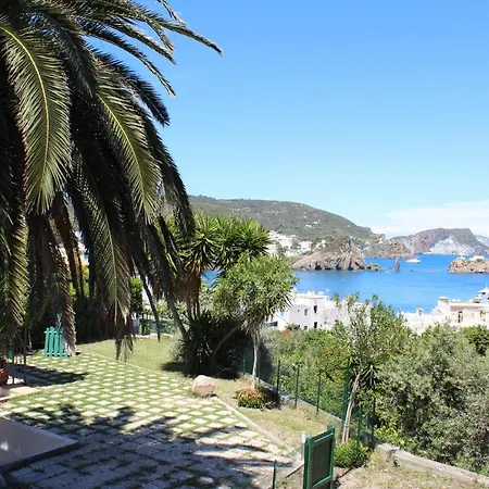 Agenzia Isotur Olimpia * Ponza