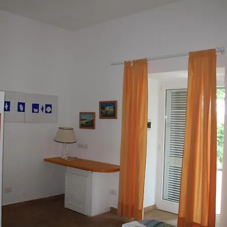 Bed & Breakfast Agenzia Isotur Olimpia Ponza