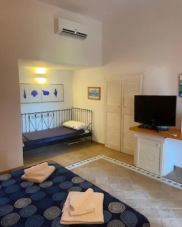 Agenzia Isotur Olimpia Bed and breakfast Ponza